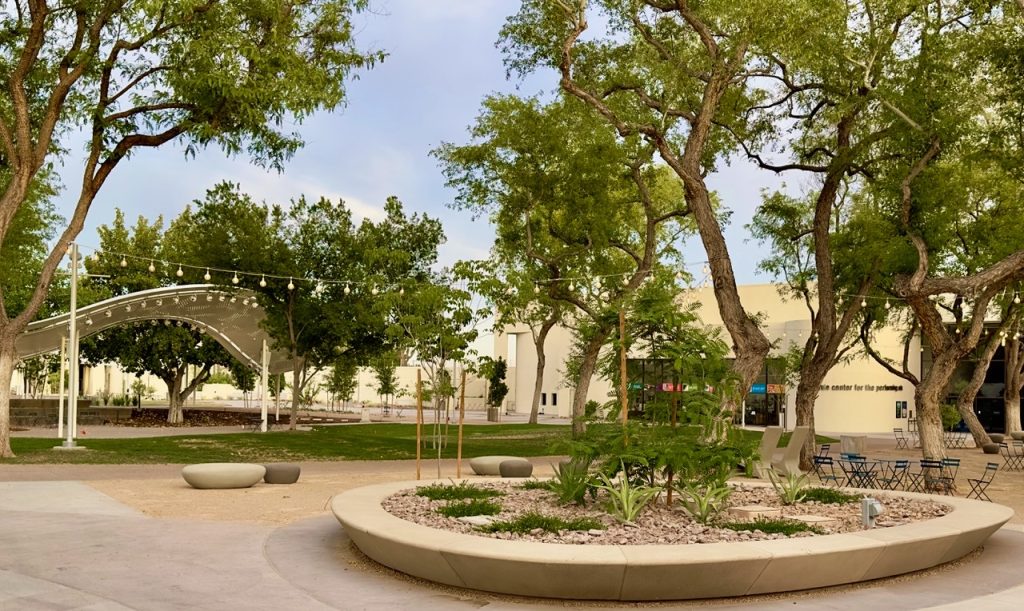 Scottsdale Civic Center, a perfect place for a walk during spring vacation