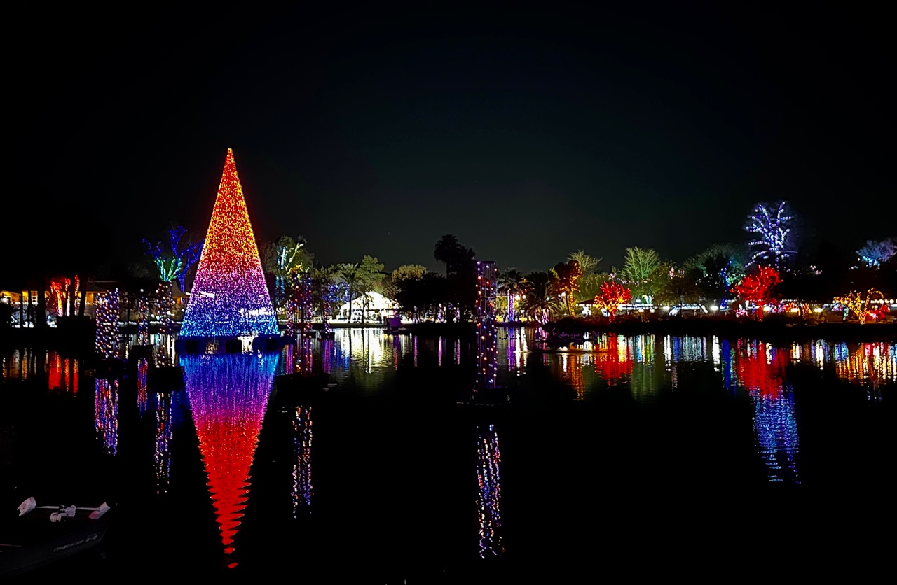 Zoo Lights at the Phoenix Zoo. One of best winter holidays in Scottsdale
