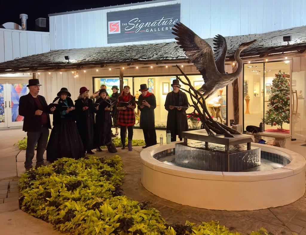 Gold Palette Artwalk, one of the best winter holidays in Scottsdale