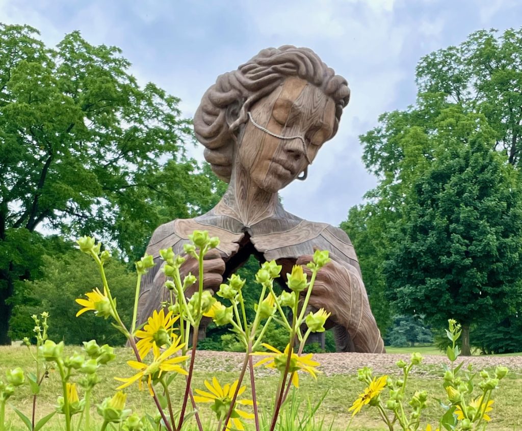 Morton sculpture