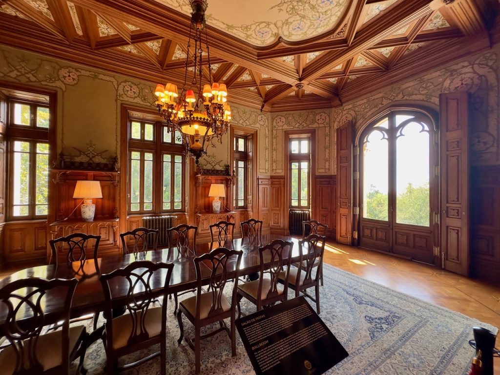 Biester dining